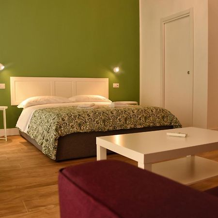 Centro Storico Rooms Napoli Esterno foto